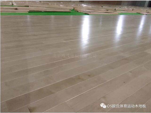 北京师范大学附属二中多功能厅木地板成功案例
